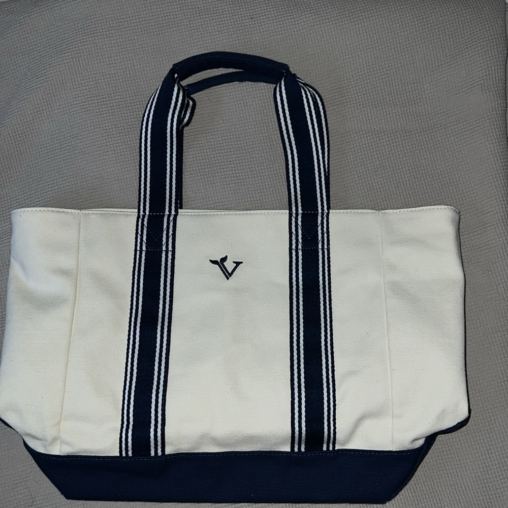 Vineyard Vines Martha’s Vineyard Canvas Tote Preppy - Picture 3 of 11